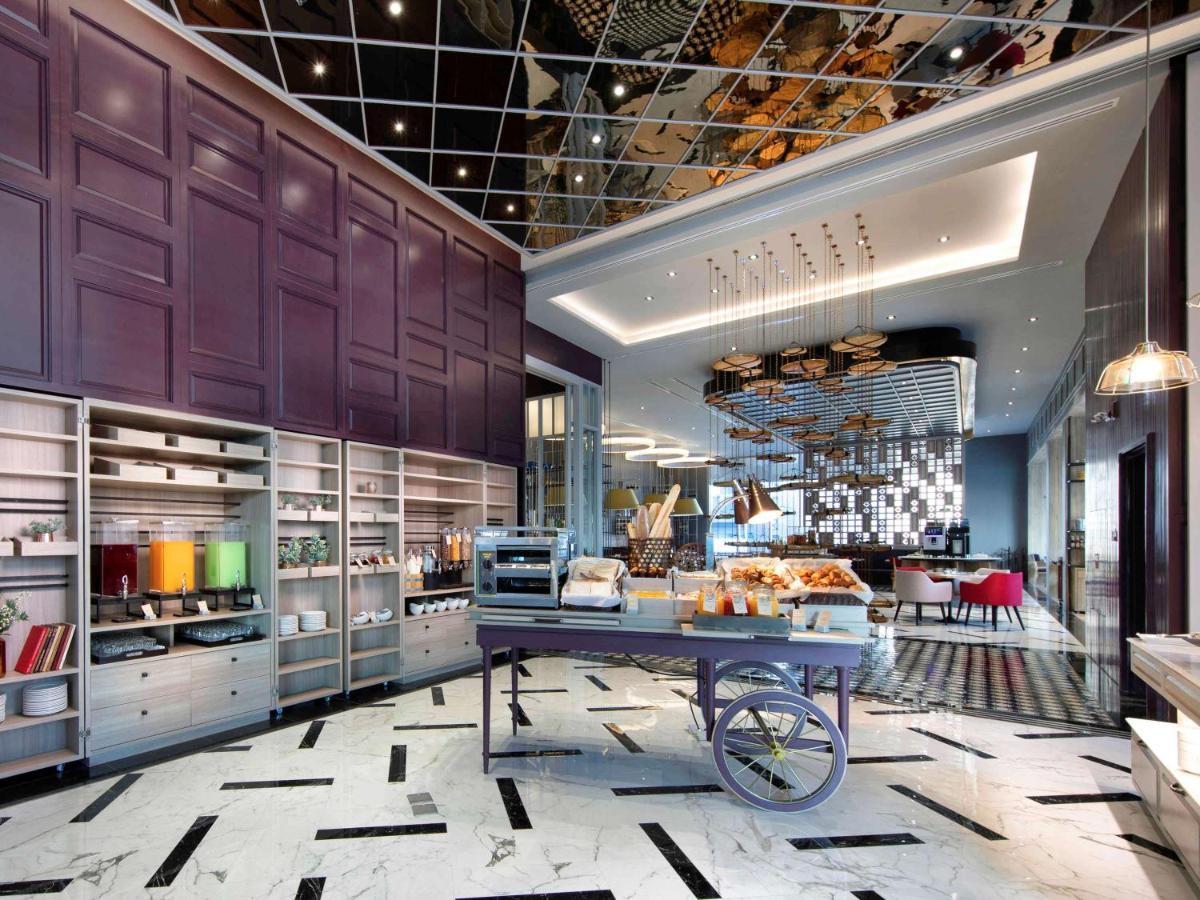 Mercure Sukhumvit 24 Отель Бангкок